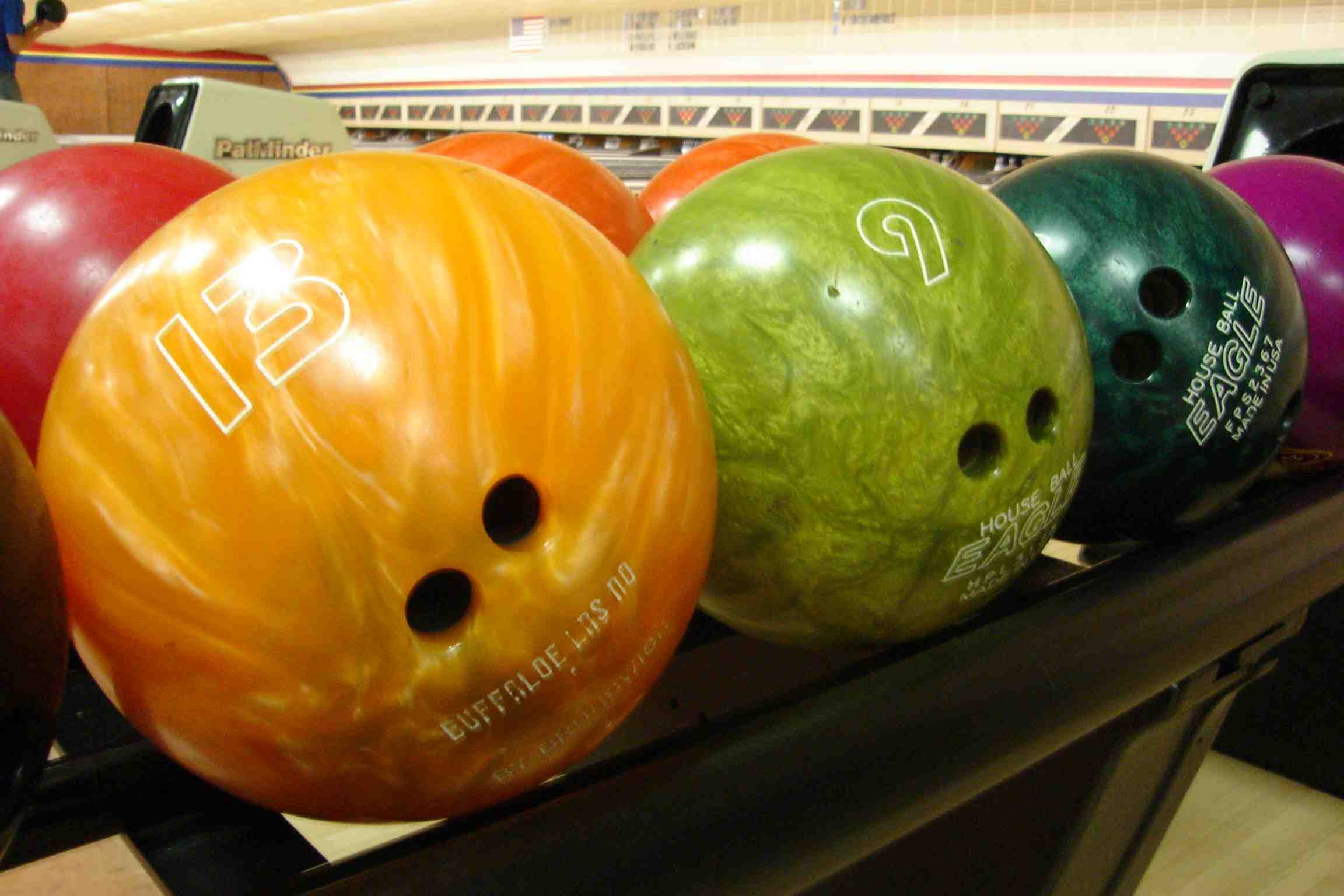 Comment lancer une boule de bowling?